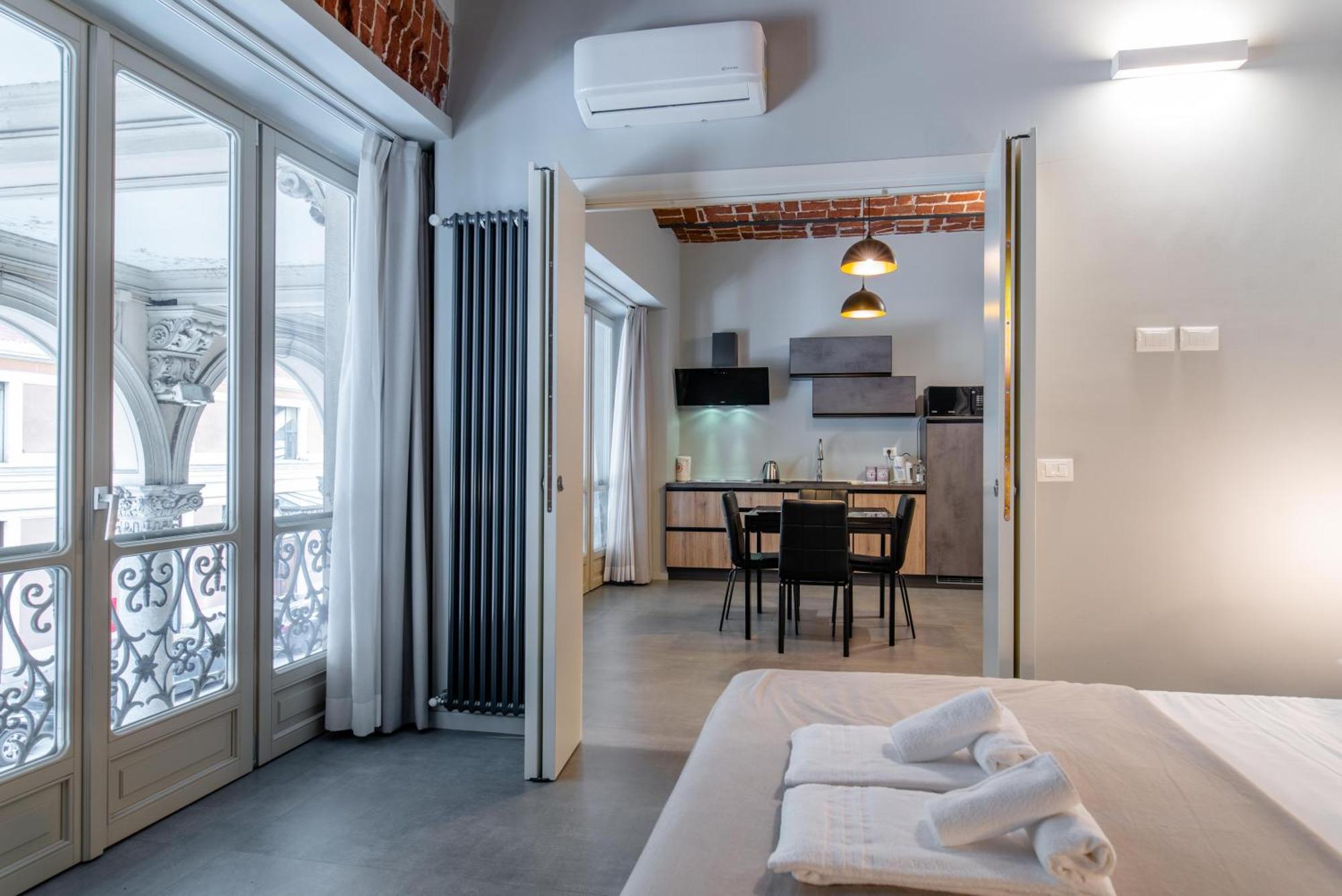 Suite & Queen Apartments Turin Bagian luar foto
